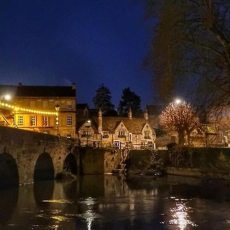 Period Apartment, Great Views, In Heart Of Town. Bradford-On-Avon Extérieur photo